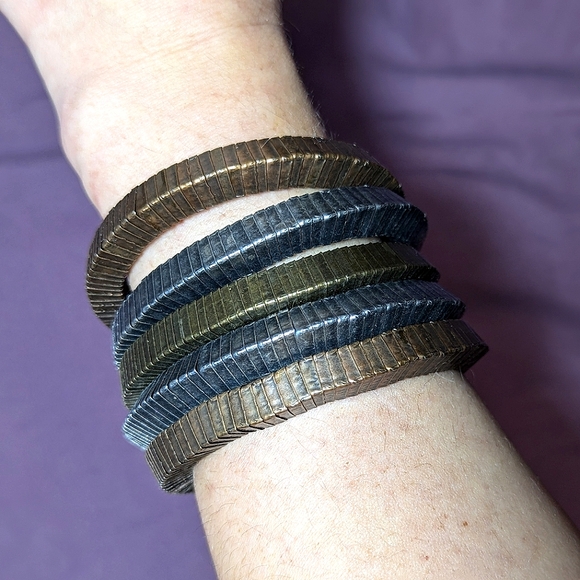 🌟3/$20🌟 - Vintage-Like Mixed Metals Cuff Bracelet - Picture 2 of 6